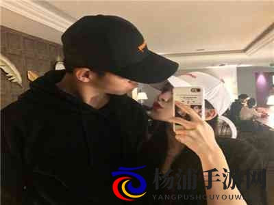 王伟忠和儿媳周莹回乡扫墓:王伟忠以及儿媳周莹祭扫故土-2