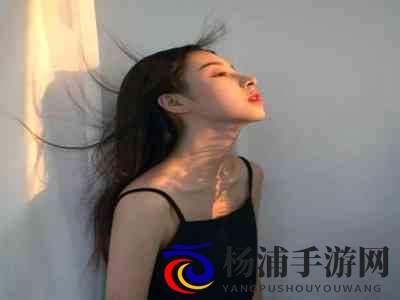 儿媳周莹回乡扫墓：媳妇周莹踏上故土祭祀之旅-3