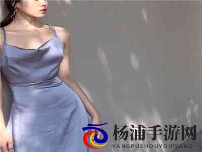 男生舔女生坤坤：男孩亲吻女性的温馨瞬间-3