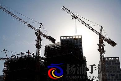 KTV被客人扒开双腿猛进|夜晚娱乐场所遭遇意外冲突事件-2