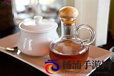 惩戒室裸臀打屁股|惩戒场所赤身臀部惩罚-2