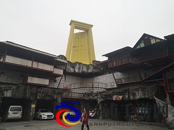 美女脱衣服视频软件|虚拟娱乐未来趋势行业潜藏风险-2