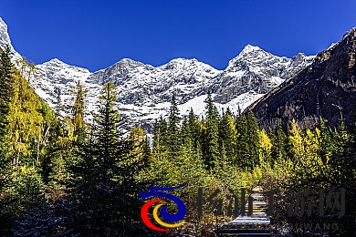 女友下乡被两个老头c|女友乡间经历两位长者的意外接触-2