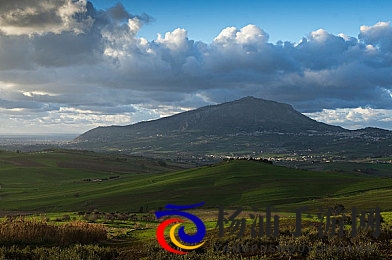 三上悠亚三级|明星隐私争议引发公众深思-1