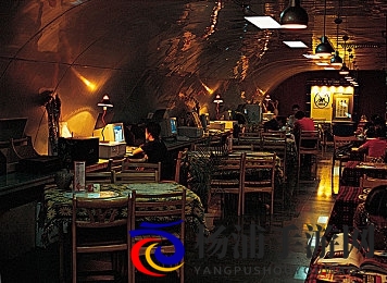 亚洲人被黑人XXX猛交原因|探究亚洲人受黑人热情互动的原因-3