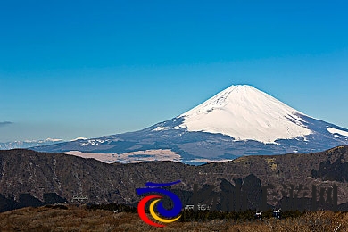 老牛嫩草aⅴ一区二区三区|成熟男士享受优质福利视频体验-1