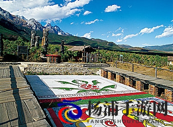 美女脱衣服视频软件|虚拟娱乐未来趋势行业潜藏风险-3