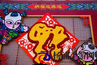 两个男人吃我胸|两位男子品尝我的乳房-1