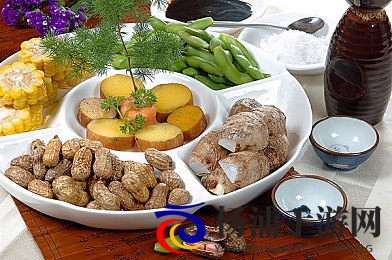 我故意没有穿内裤让别人看口述|公众表达自由与社会责任的微妙平衡-2