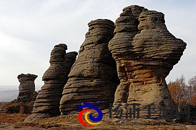 三上和松泽小职员|创新策略战胜平凡引领游戏新风潮-3