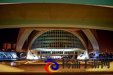 欧美男人又粗又长又大|欧洲男士身材高大粗壮雄壮非凡-1