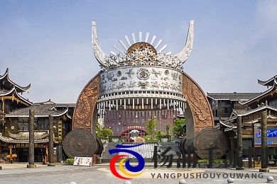 被吊起来毛笔轻挠奶头|悬挂中细笔轻抚胸部体验-1