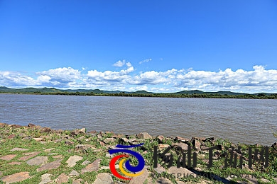 黄色软件app免费下载|免费下载一款激情电影应用软件-2