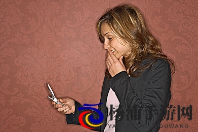 校花被打屁股撅夹jk裙脱扒开|校园美女遭遇调皮攻击裙摆被掀起-1