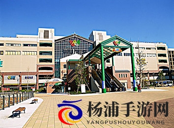 mc热狗十八岁黑白配|突破传统的创新之作引领未来游戏潮流