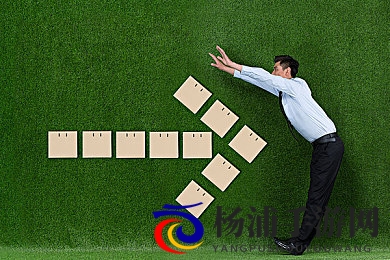 胸走光看奶|暴露瞬间令人关注的身材细节-1